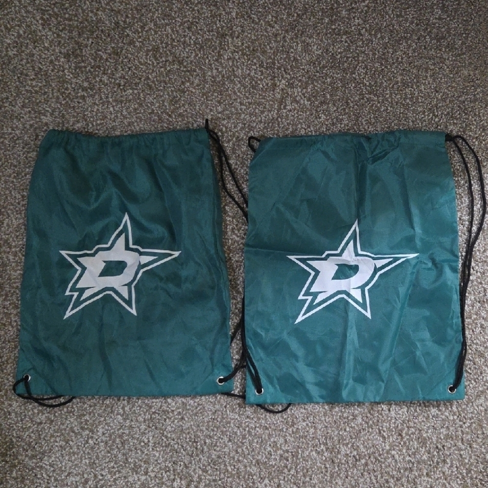 Set of 2 ~ Dallas Stars Green Drawstring Backpack